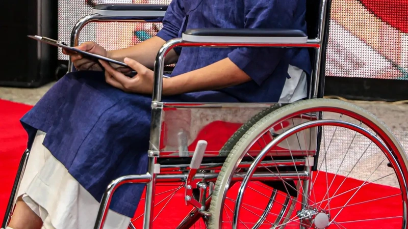 ногиронлиги бор шахс